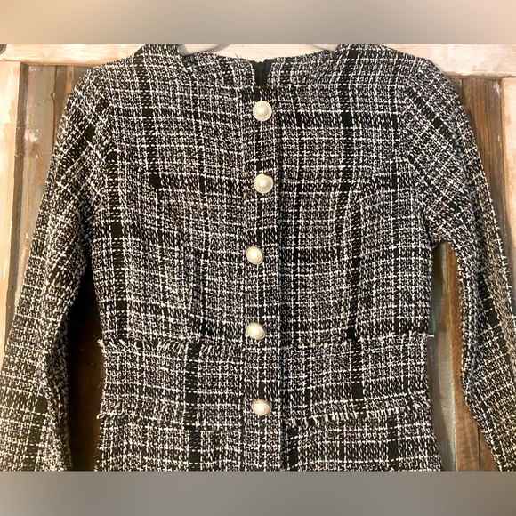 NWOT Tweed dress in black and off white with pearl buttons Sz Small - Picture 3 of 5